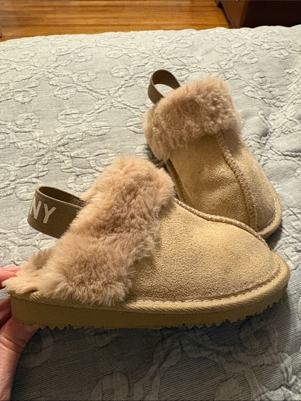 Nicole Miller Tan Faux-Shearling Backstrap Kids Slippers